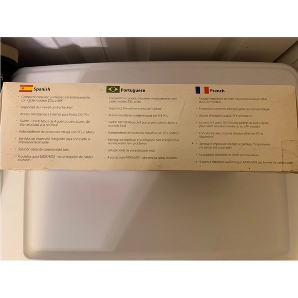 Barricade 4-Port 10/100 Mbps Broadband Router - Black - Picture 5 of 8